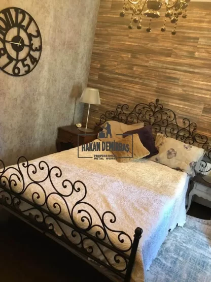Siyah Ferforje Yatak